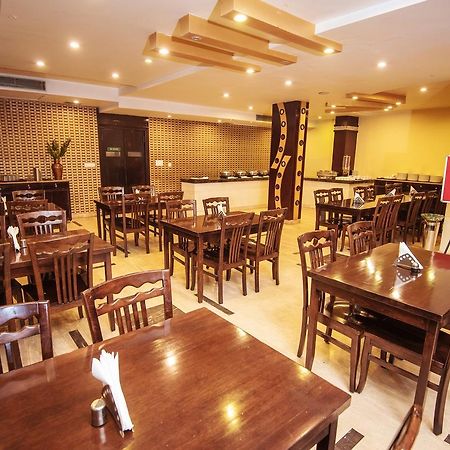 אודייפור Gold Leaf Hotel מראה חיצוני תמונה