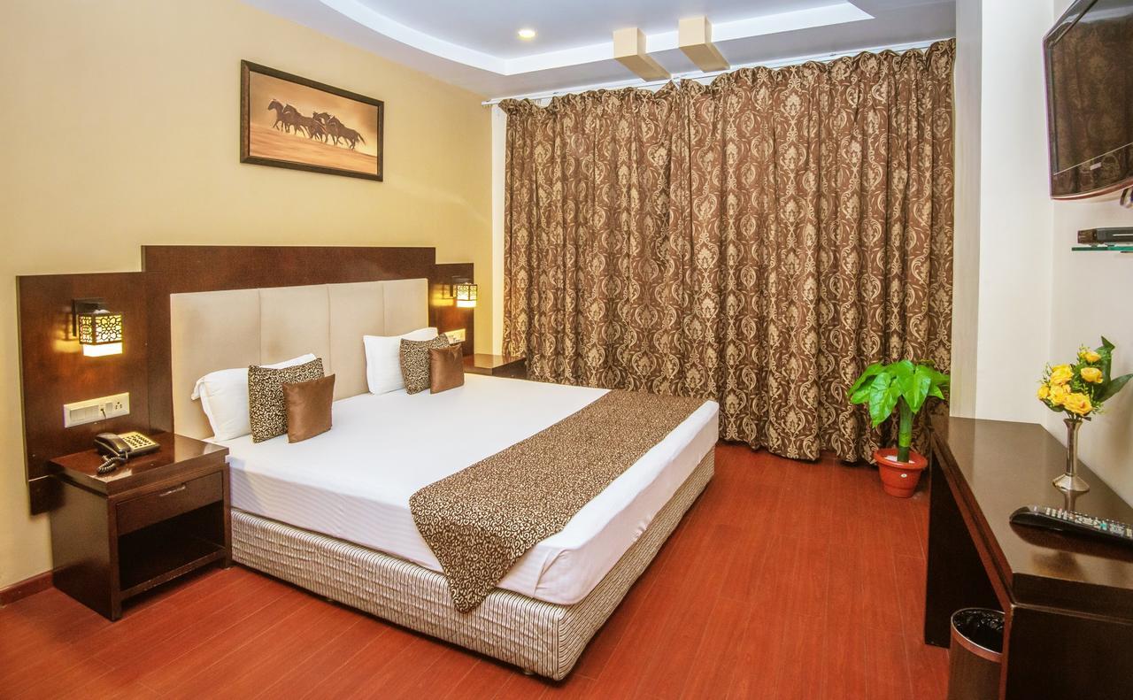 אודייפור Gold Leaf Hotel מראה חיצוני תמונה