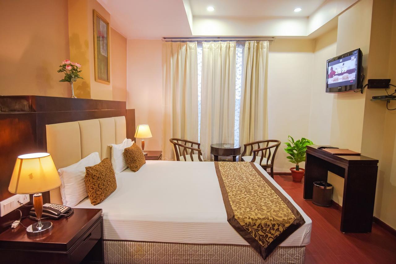 אודייפור Gold Leaf Hotel מראה חיצוני תמונה