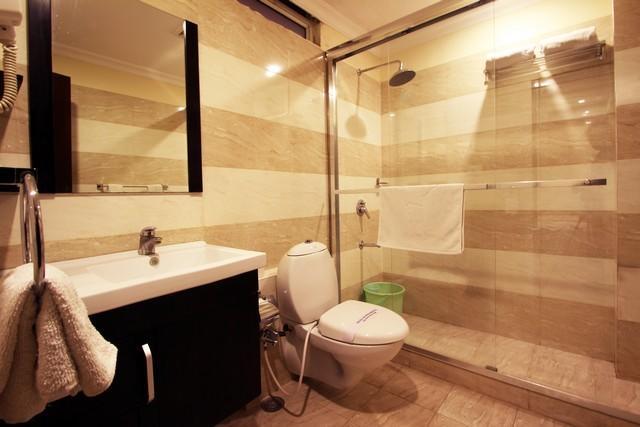 אודייפור Gold Leaf Hotel מראה חיצוני תמונה